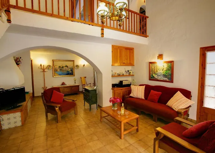 Villa Sa Mosquera By Vintage Travel *